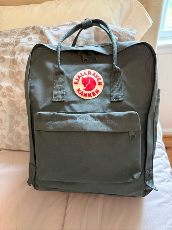 Fjalraven Accessories - Fjallraven Kanken backpack.  Very good condition.  Color Graphite/Dark green.